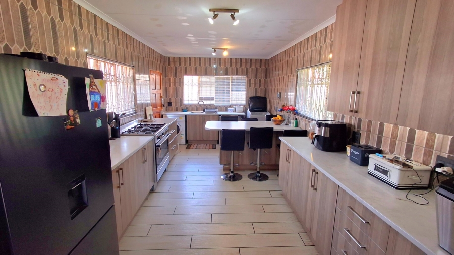 4 Bedroom Property for Sale in Vaalpark Free State